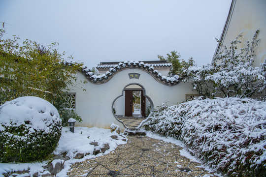 北京园博园江苏园雪景