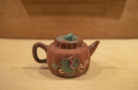 民国紫砂加彩茶壶