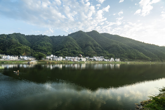 徽州青山绿水田园风光