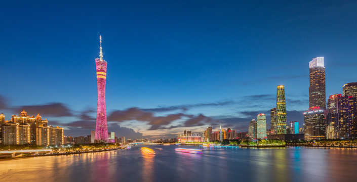 广州塔与珠江新城夜景