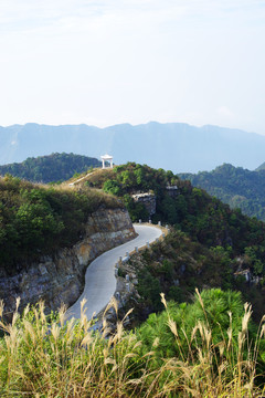 盘山公路山路山区芦苇