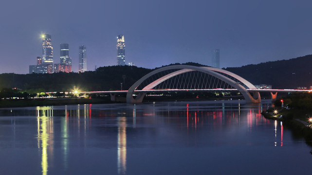 广西南宁大桥邕江夜景青秀山东盟