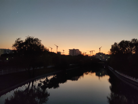 河边建筑河埠头