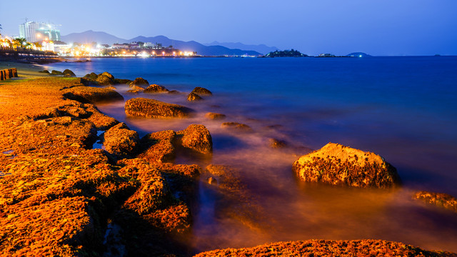 越南芽庄海岸风光