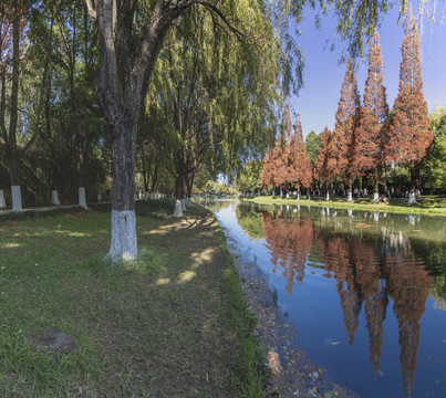 云南昆明采莲河城市景观