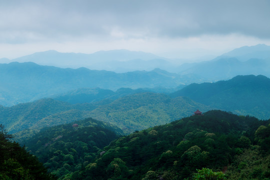 意境水墨山