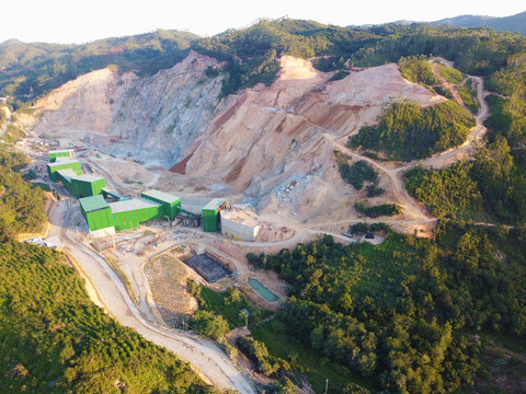 露天矿山开采现场航拍