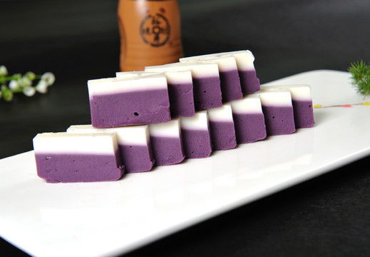鲜奶紫薯冻