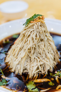 江苏扬州的传统著名小吃烫干丝