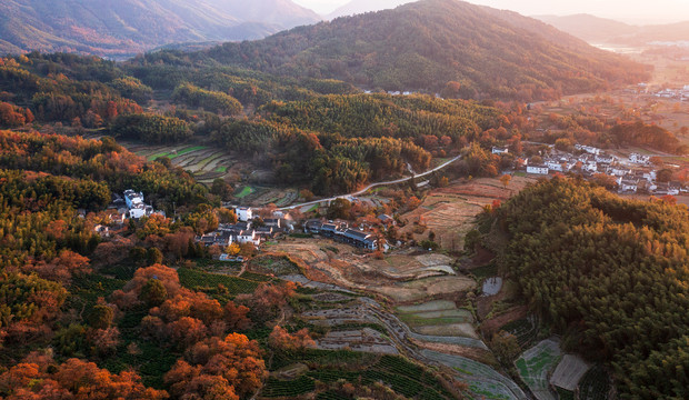 航拍安徽皖南黄山黟县秋色