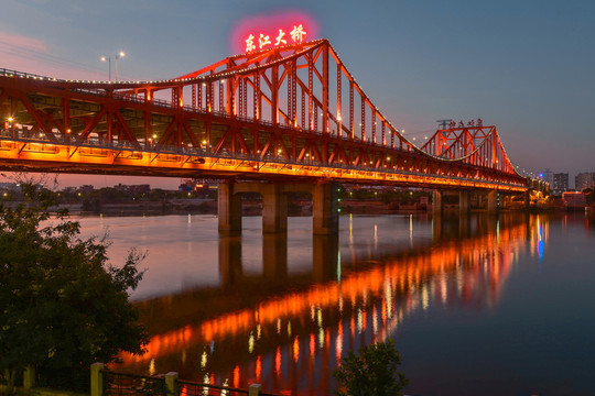 东江大桥夜景