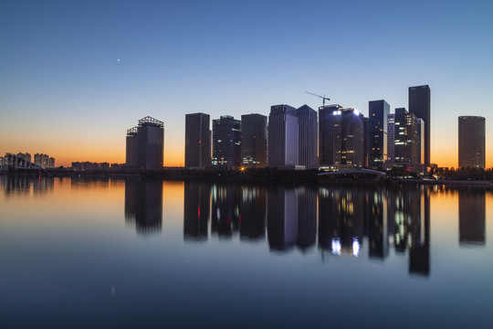 天津滨海新区于家堡商区夜景倒影