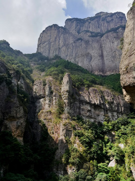 火山岩峭壁