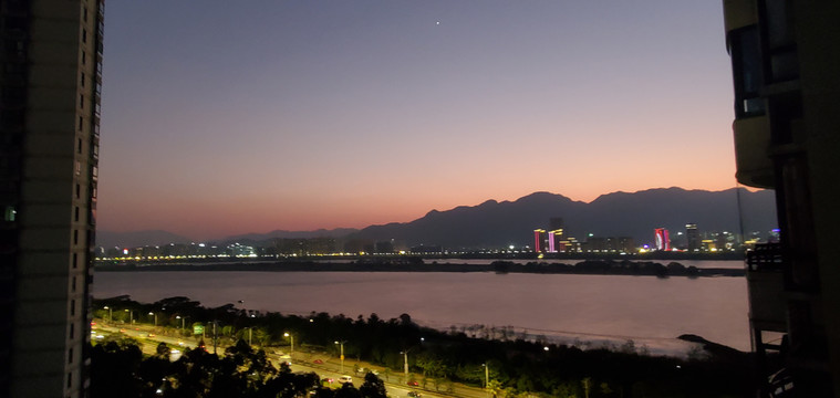 夕阳江景