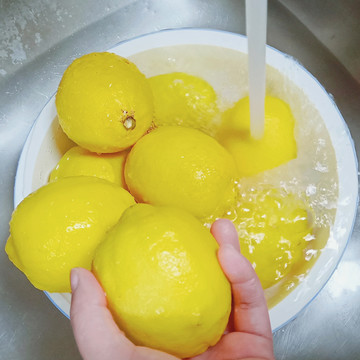 冰糖蜂蜜柠檬水制作方法