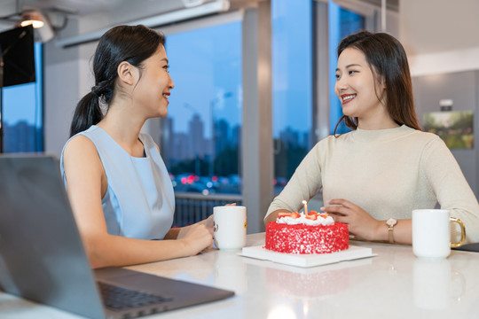 商务女子的休闲时光