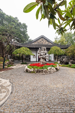 中国江苏扬州何园的牡丹厅石屏风