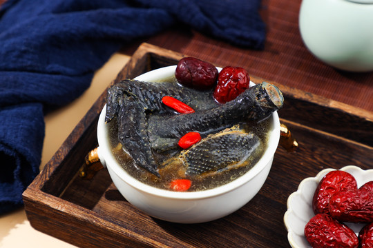 補血烏雞湯