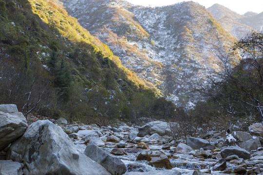 秦岭山