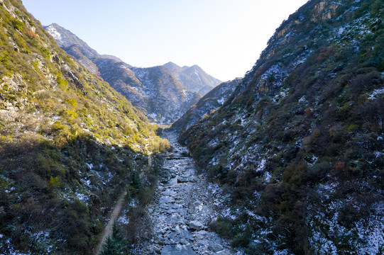 秦岭山