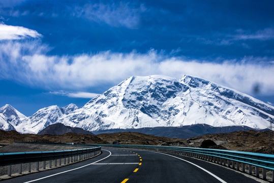 雪山