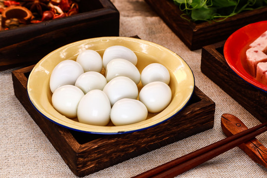 火锅菜品鹌鹑蛋
