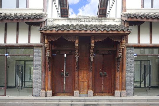 中式庭院宅门