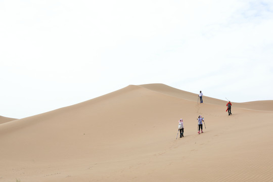 沙漠徒步