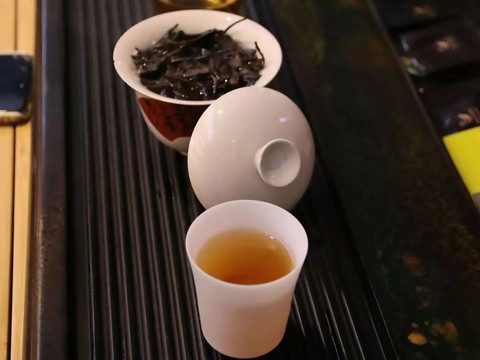 老白茶茶水