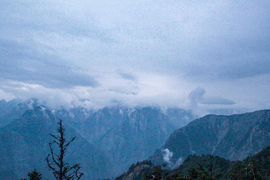 四川九峰山