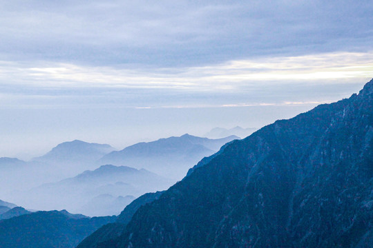 山峰