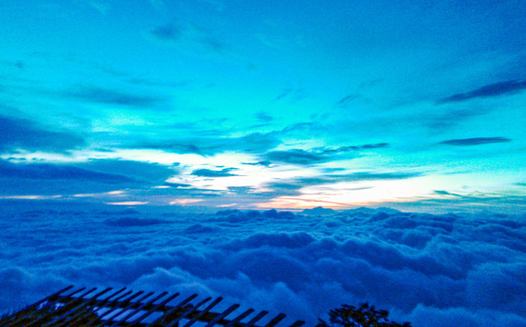 彭州九峰山火焰峰白虎峰背光峰