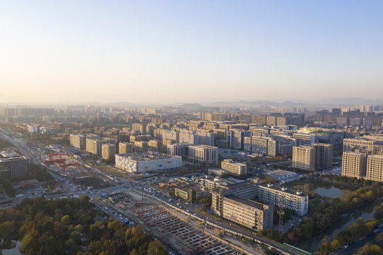 航拍杭州西湖区建设中的文一西路