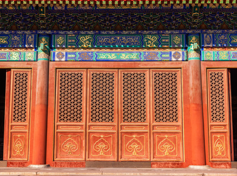 中式大红门