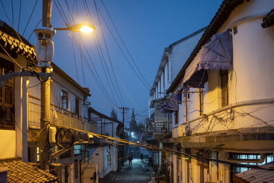 金泽古镇老街夜景