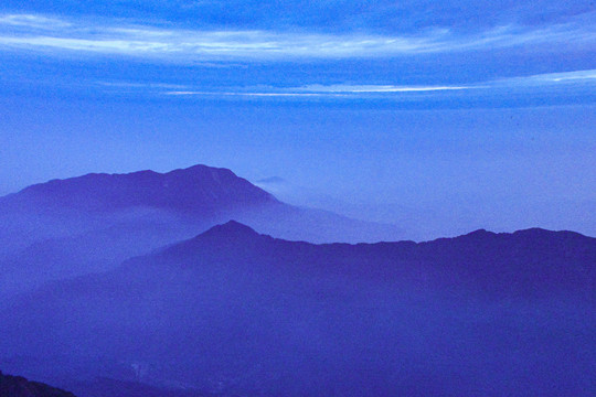 彭州九峰山火焰峰白虎峰背光峰