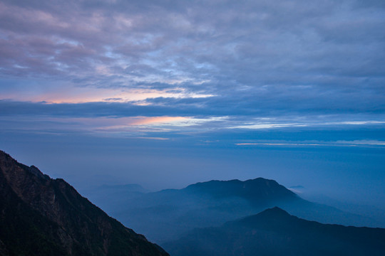 九峰山