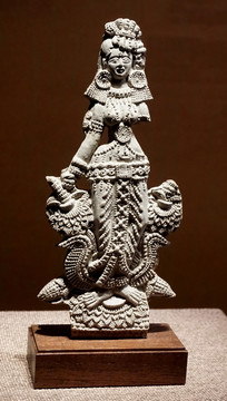 女神陶像