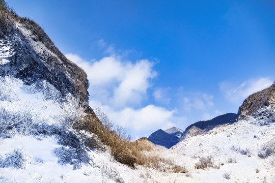 天津蓟州区白蛇谷冬季大雪风光