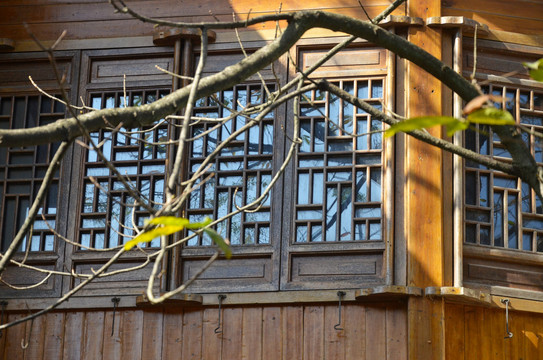 杭州老街木窗户