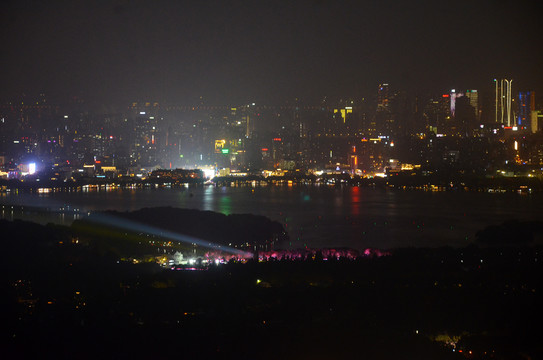 北高峰俯瞰杭州夜景