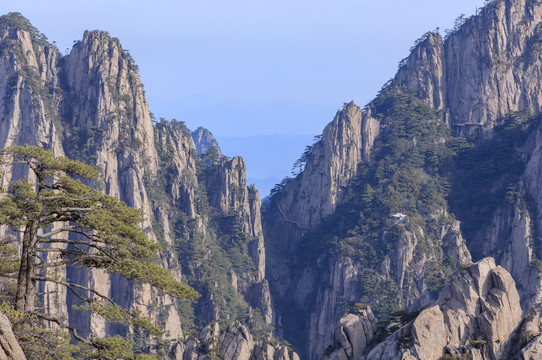 黄山奇峰怪石