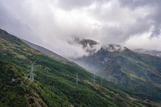 云雾山峰