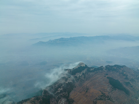 航拍济南南部山区连绵群山