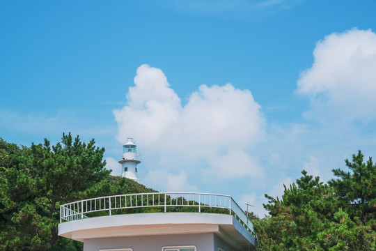 山东青岛滨海风光和灯塔特写