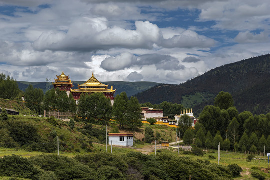 俄日寺建筑景观图片