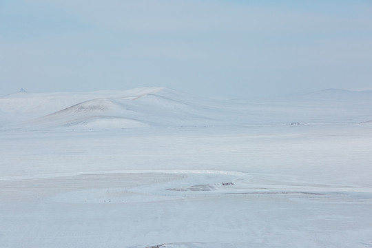 冬季草原雪原河流