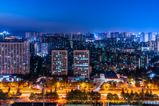 中国南京长江大桥城市建筑夜景