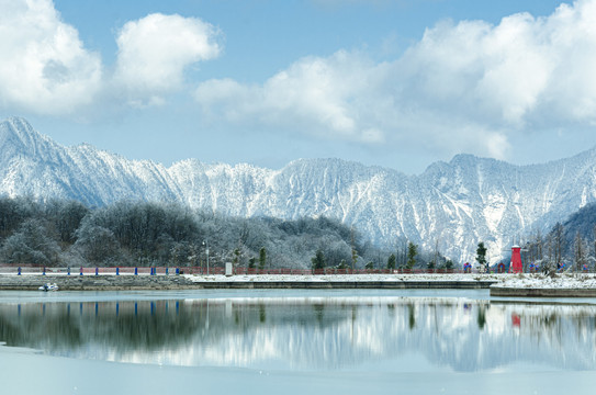 冬天成都大邑西岭雪山风光