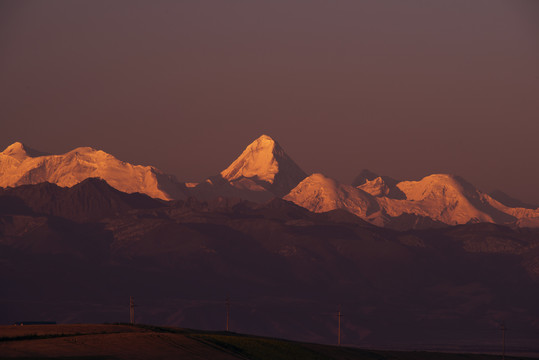 天山